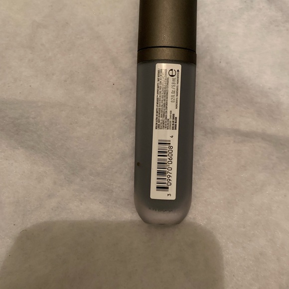 Revlon Ultra HD Matte Lip Mousse 836 Blue Oasis - Picture 2 of 2